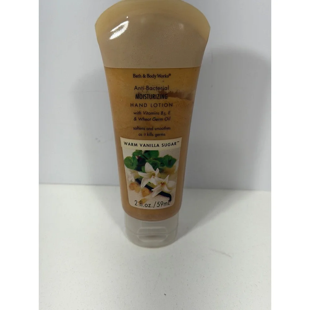 Bath & Body Works Warm Vanilla Sugar Anti-Bacterial Moisturizing Hand Lotion 2oz